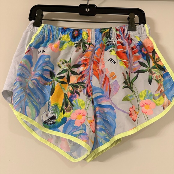 Nike Pants - Nike Dri Fit Tropical Shorts